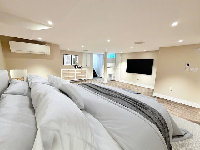 37 Fenton St 1, Boston, MA 02122