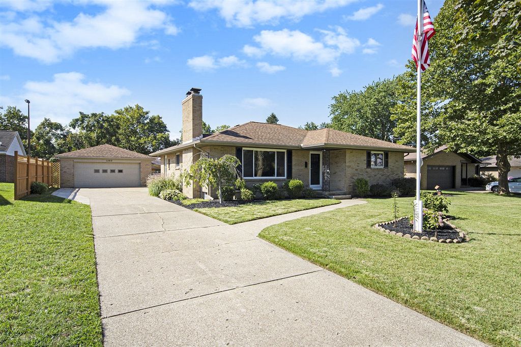 1260 Cricklewood Street, Wyoming, MI 49509