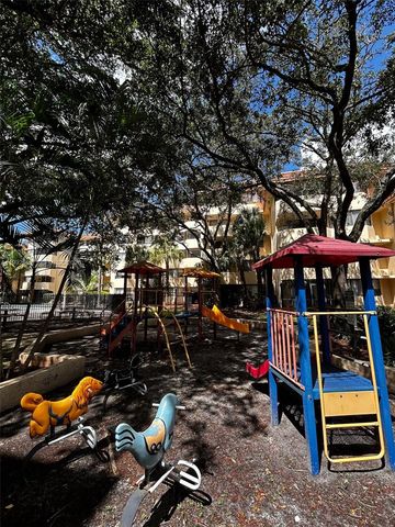 7451 NW 16th St 304, Plantation, FL 33313