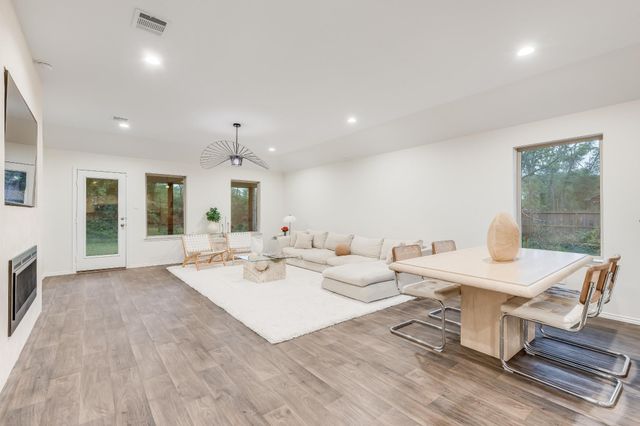 3110 Roman Forest Boulevard, New Caney, TX 77357
