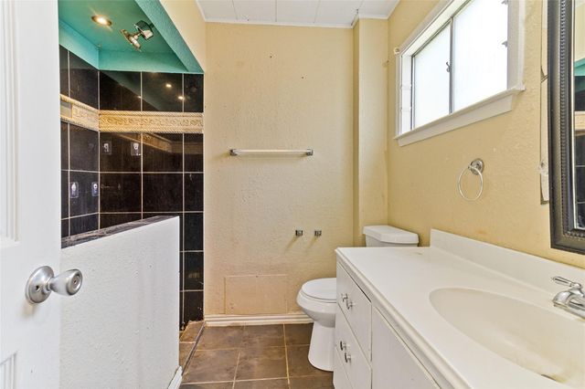 206 Jonquil, Lake Jackson, TX 77566