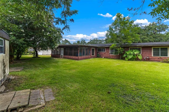 206 Jonquil, Lake Jackson, TX 77566