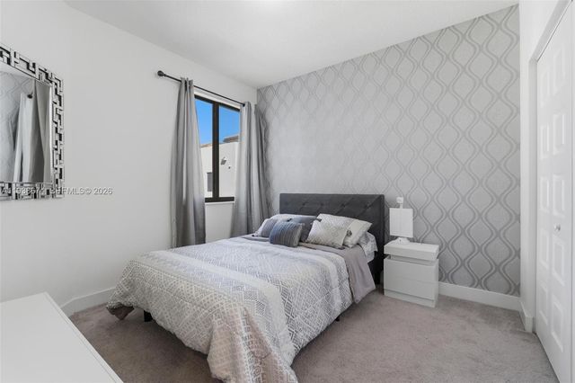 8367 Central Park Blvd 8367, Doral, FL 33166