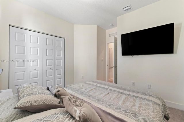 8367 Central Park Blvd 8367, Doral, FL 33166