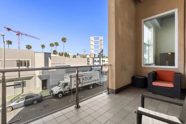 550 Seagaze Drive 12, Oceanside, CA 92054