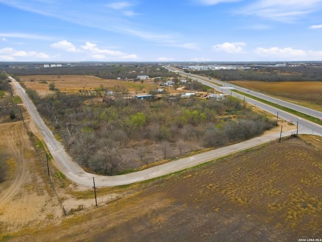 4988 S Loop 1604 E, Elmendorf, TX 78112