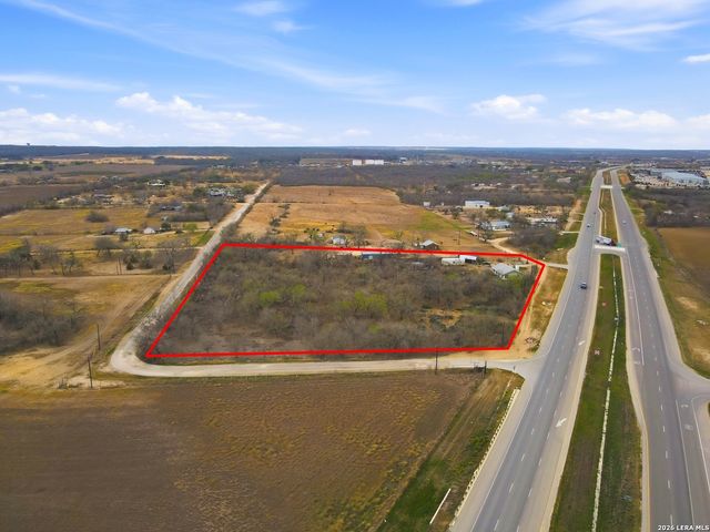 4988 S Loop 1604 E, Elmendorf, TX 78112