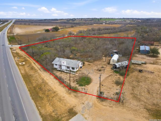 4988 S Loop 1604 E, Elmendorf, TX 78112