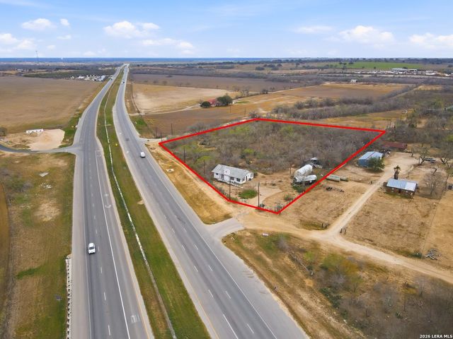 4988 S Loop 1604 E, Elmendorf, TX 78112