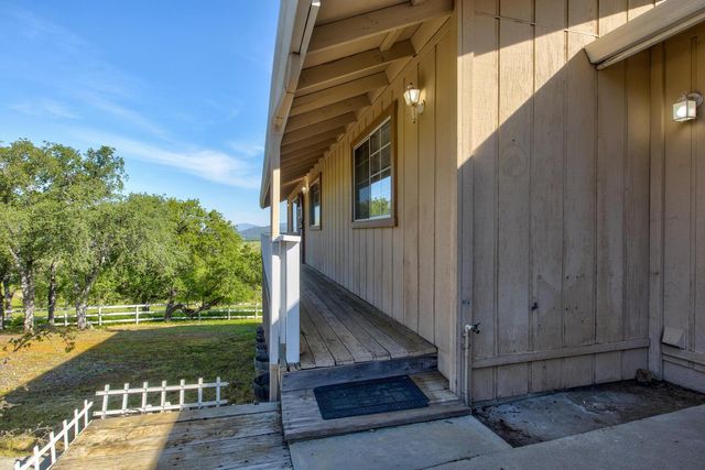 9564 Coronado Dr, La Grange, CA 95329