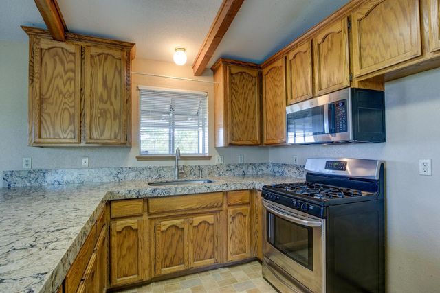 9564 Coronado Dr, La Grange, CA 95329