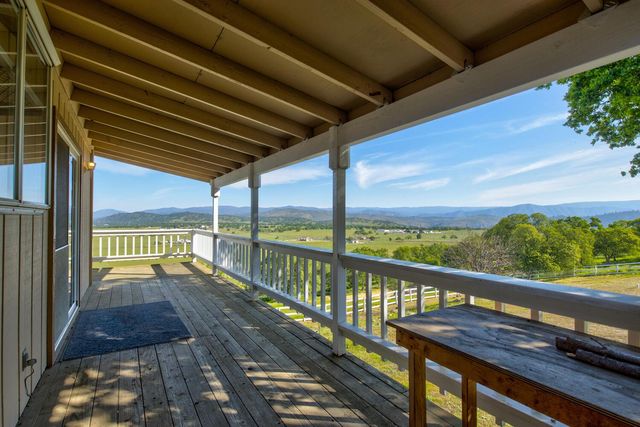 9564 Coronado Dr, La Grange, CA 95329