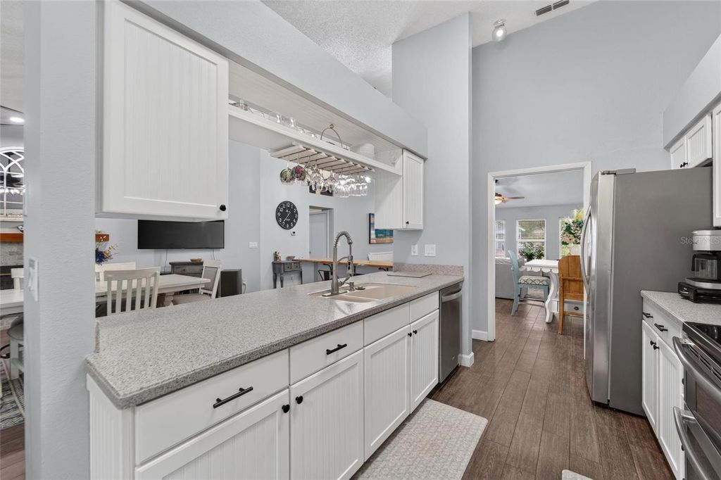 Image 15 of property listing at 12010 STEPPINGSTONE BOULEVARD, Tampa, FL 33635