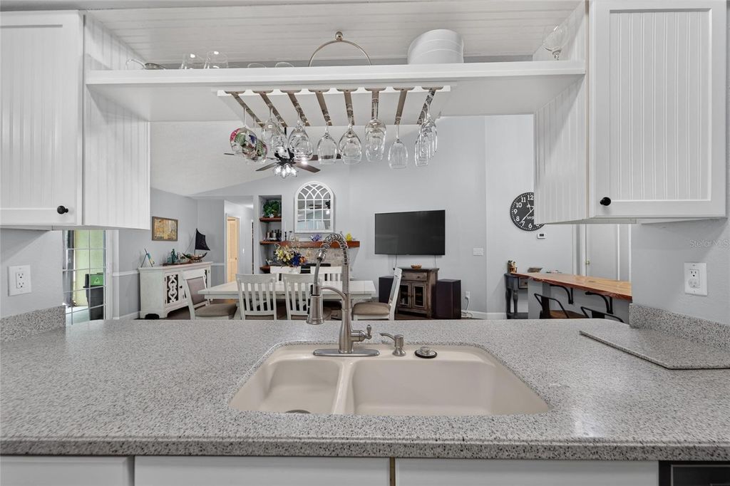 Image 16 of property listing at 12010 STEPPINGSTONE BOULEVARD, Tampa, FL 33635