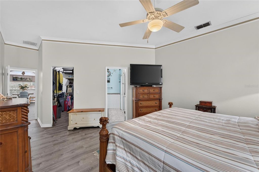 Image 24 of property listing at 12010 STEPPINGSTONE BOULEVARD, Tampa, FL 33635