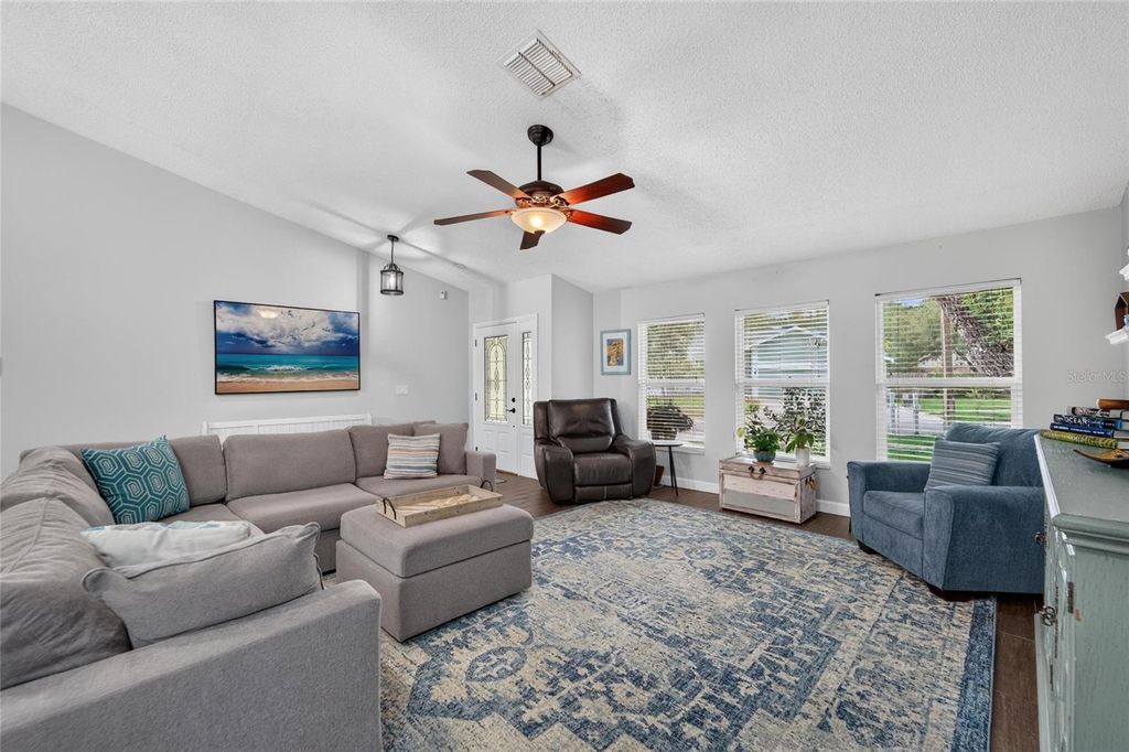 Image 6 of property listing at 12010 STEPPINGSTONE BOULEVARD, Tampa, FL 33635