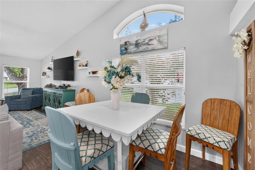 Image 10 of property listing at 12010 STEPPINGSTONE BOULEVARD, Tampa, FL 33635