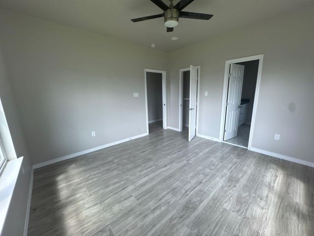 5211 Rue Street, Houston, TX 77033