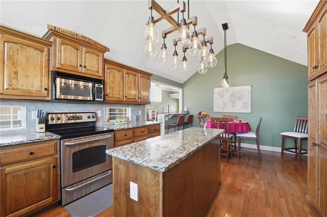 1363 Brompton Lane, Raymore, MO 64083