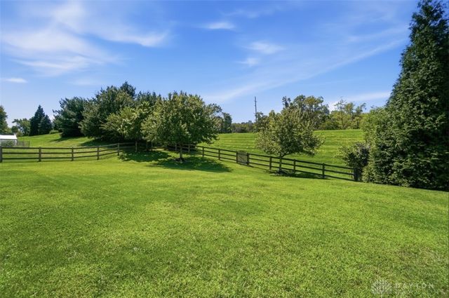 4897 Streamside Court, Liberty Twp, OH 45011
