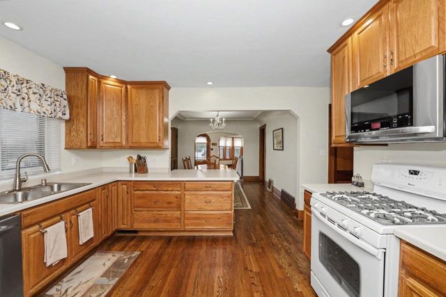 363 Delafield STREET, Waukesha, WI 53188