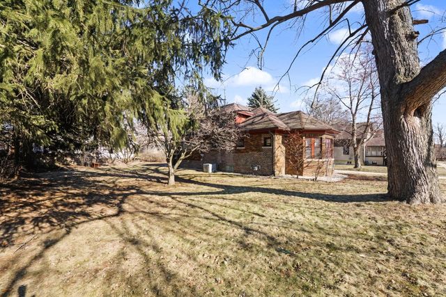 363 Delafield STREET, Waukesha, WI 53188