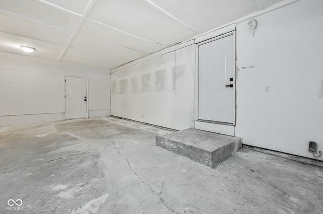 7518 E 48th Street, Indianapolis, IN 46226