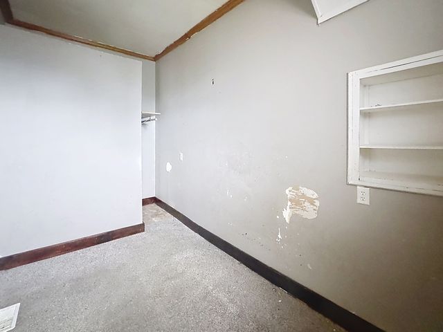 1425 W 10th Street, Davenport, IA 52804