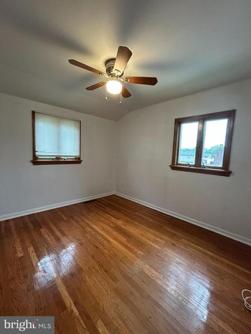 27 HYANNIS AVE, Blackwood, NJ 08012