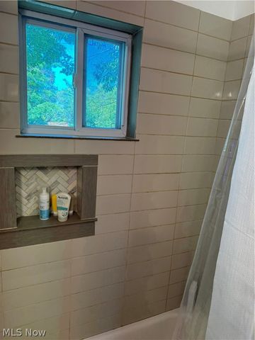 3118 W 82nd Street, Cleveland, OH 44102