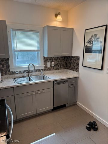 3118 W 82nd Street, Cleveland, OH 44102