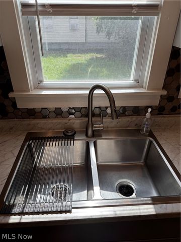3118 W 82nd Street, Cleveland, OH 44102