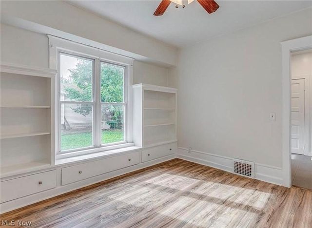 3118 W 82nd Street, Cleveland, OH 44102