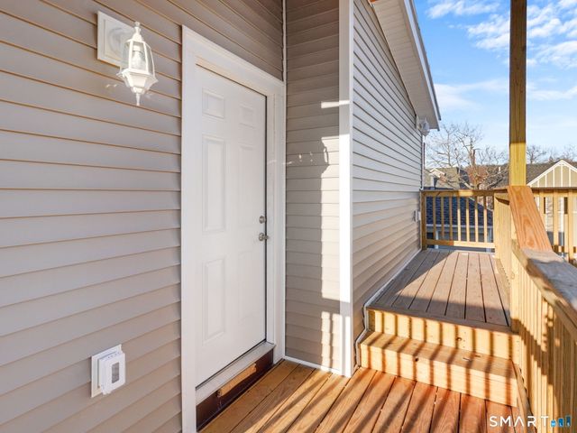 27 5th Street 3, Stamford, CT 06905