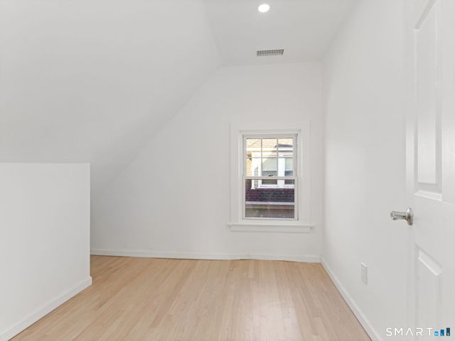 27 5th Street 3, Stamford, CT 06905