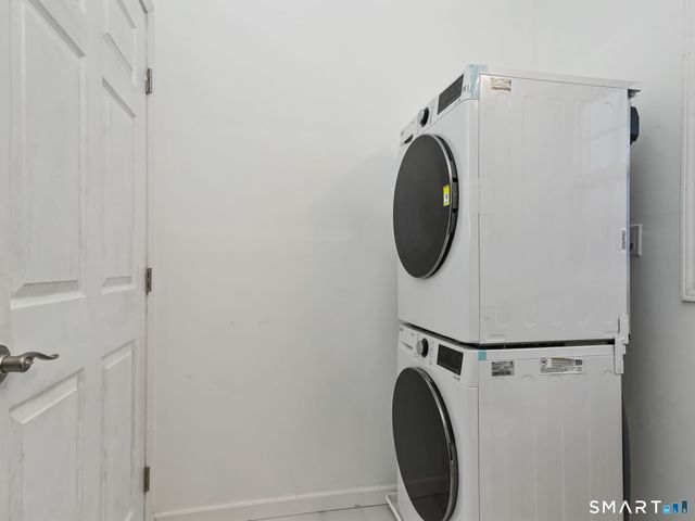 27 5th Street 3, Stamford, CT 06905