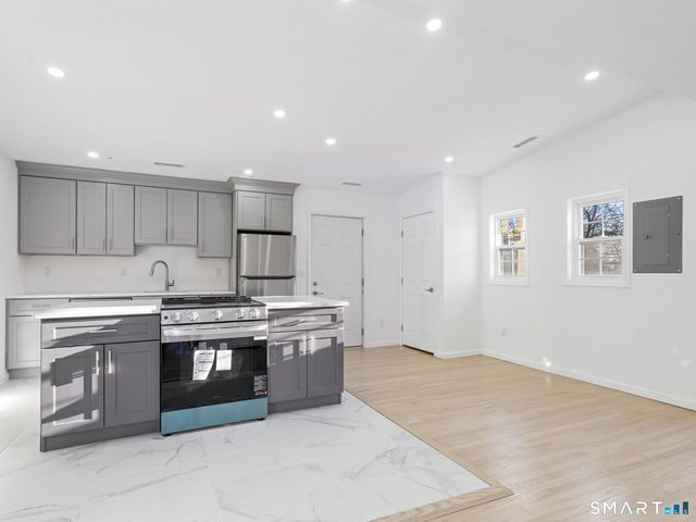 27 5th Street 3, Stamford, CT 06905