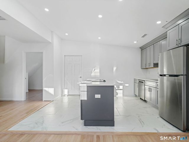 27 5th Street 3, Stamford, CT 06905