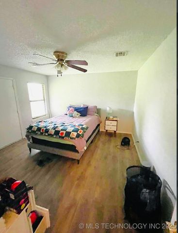 1205 W Austin Place, Broken Arrow, OK 74011