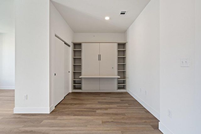 4315 S Congress Ave 224, Austin, TX 78745