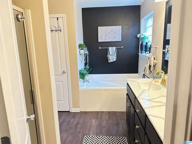 521 BAILY DRIVE, Birmingham, AL 35215