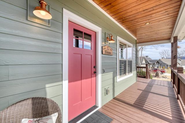 368 Ivy Log Heights Road, Young Harris, GA 30582