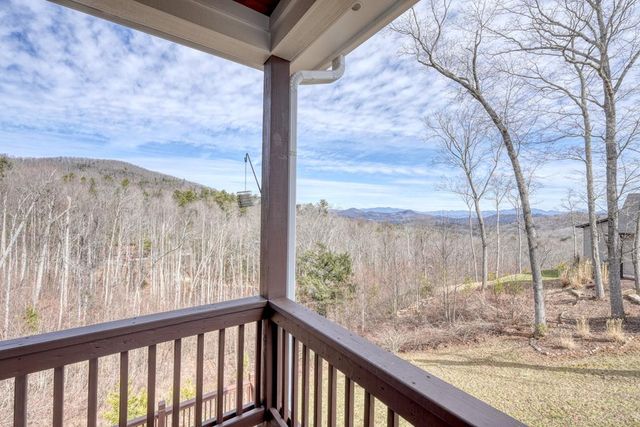 368 Ivy Log Heights Road, Young Harris, GA 30582