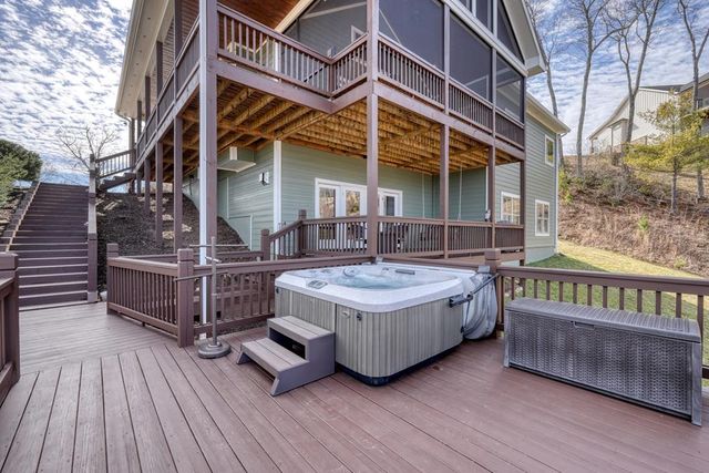 368 Ivy Log Heights Road, Young Harris, GA 30582