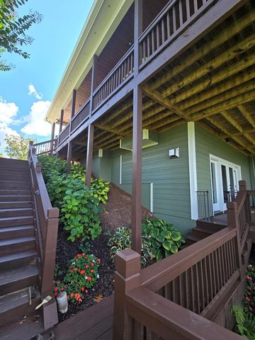 368 Ivy Log Heights Road, Young Harris, GA 30582