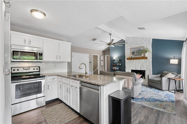 507 Angie Way SW, Lilburn, GA 30047