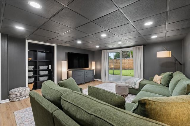 507 Angie Way SW, Lilburn, GA 30047