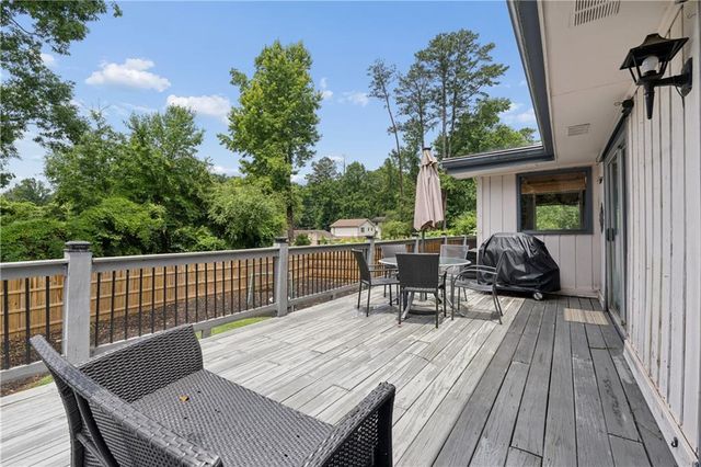 507 Angie Way SW, Lilburn, GA 30047
