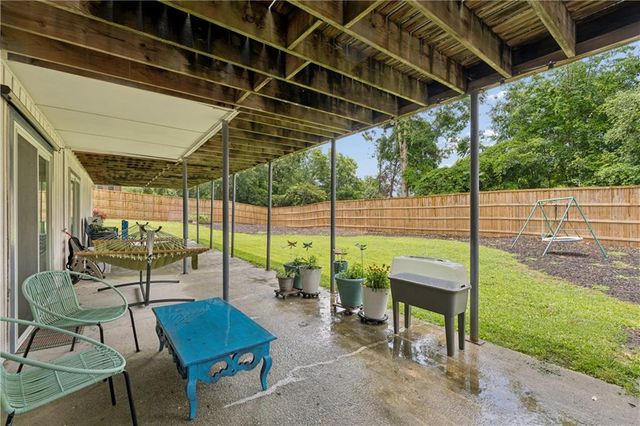 507 Angie Way SW, Lilburn, GA 30047