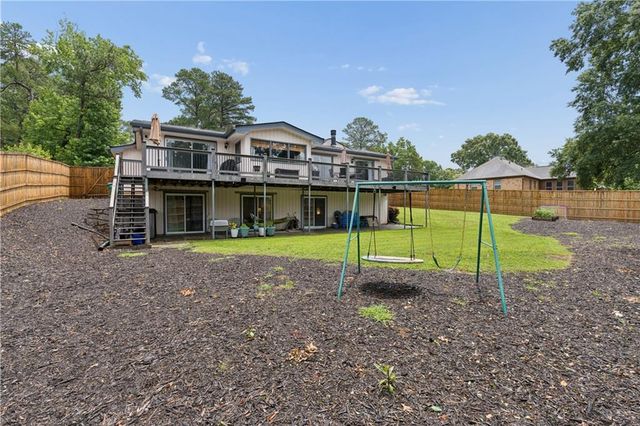 507 Angie Way SW, Lilburn, GA 30047